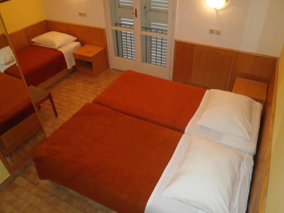 Hotel Zora Pavilions Primošten Zewnętrze zdjęcie